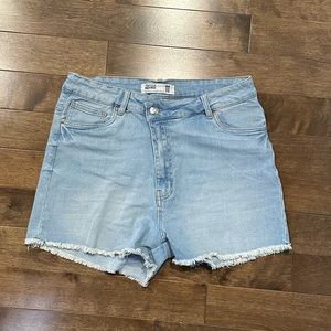Stretch Jean Shorts, size 11, light wash